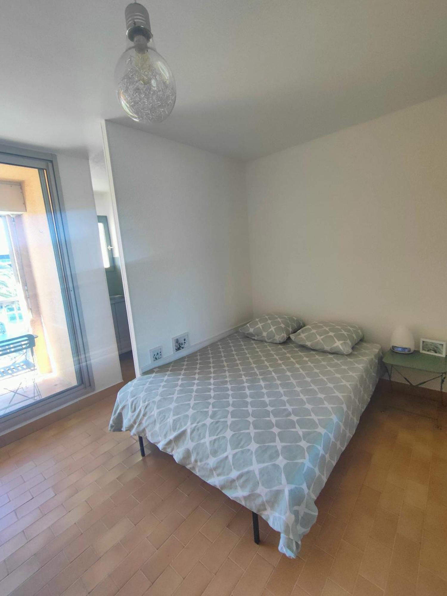 Gruissan, Studio Cabine, Au Calme Vue Degagee Sur Marina 외부 사진