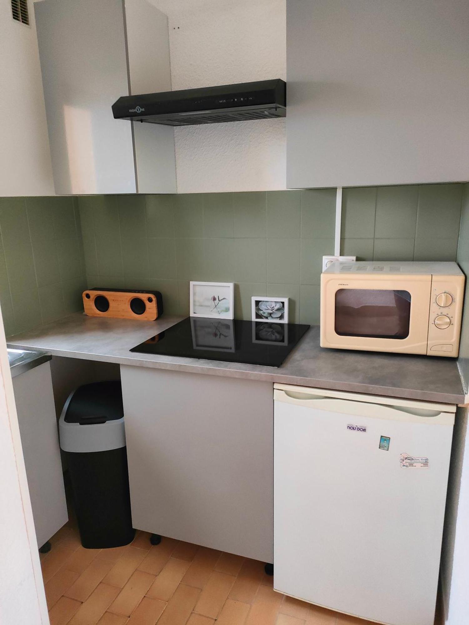 Gruissan, Studio Cabine, Au Calme Vue Degagee Sur Marina 외부 사진
